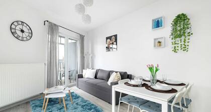 Bright Apartment with Balcony | Parking, Close to Airport