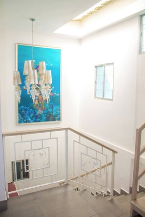 Chambre, plusieurs chambres, fumeurs, balcon | Intérieur