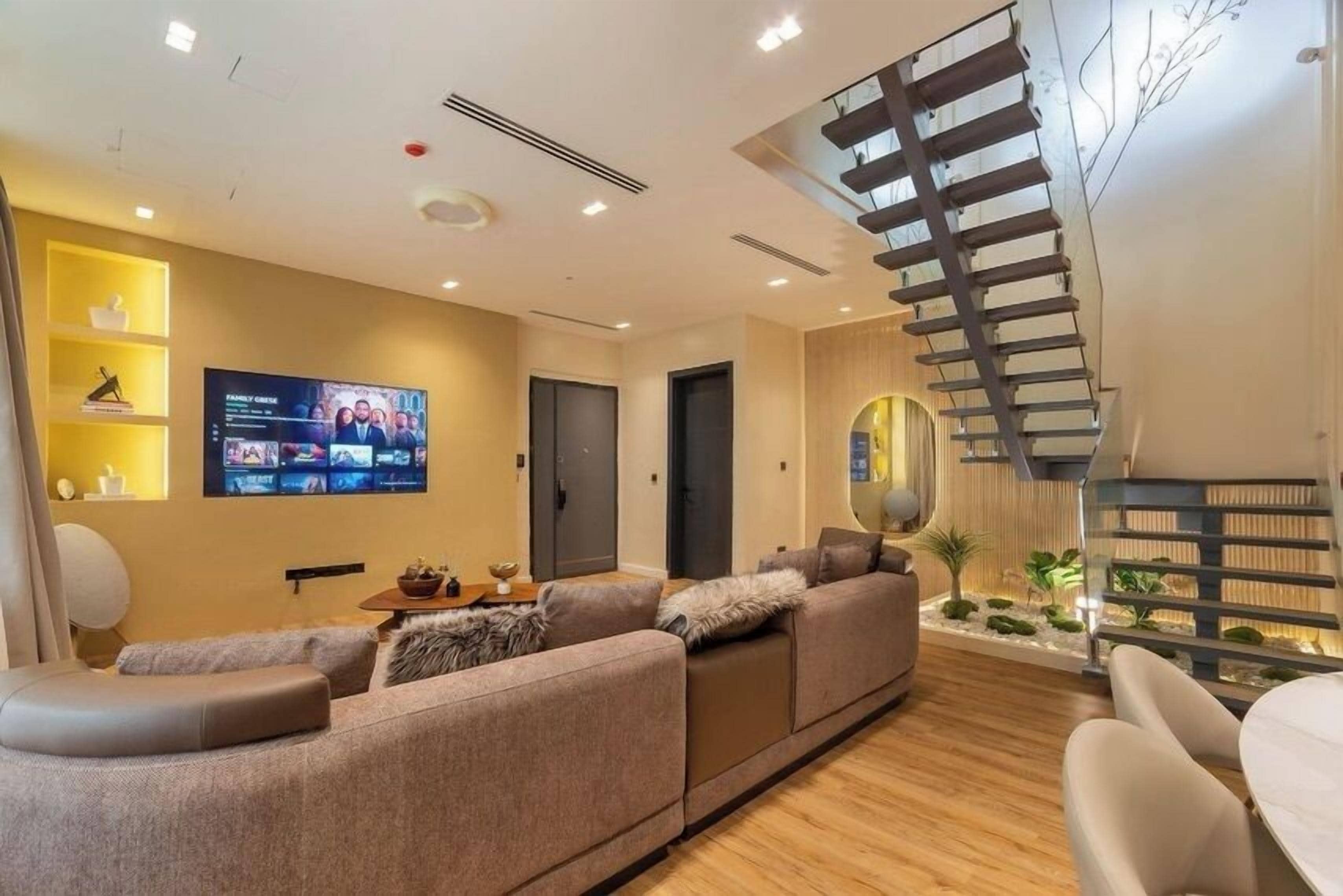 Economy Apartment, Balcony, City View | Living area