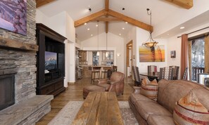 Smart TV, fireplace, video games, DVD player - Big Sky Vacation Rentals: Big View Retreat (Big Sky)