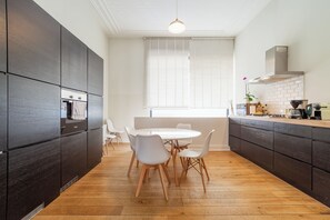 Leilighet, 3 soverom, balkong | Eget kjøkken