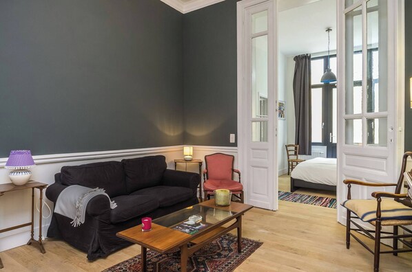 Apartment, 3 Bedrooms, Balcony | Living area