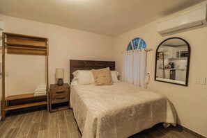 1 bedroom, free WiFi, bed sheets - Cozy Studio Apartment in Prado Santa Marta 1. (Santa Marta)