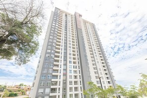 Apartment | Exterior - Oceana Suites Cerro Placeres (Valparaiso)