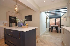 Fridge, microwave, oven, dishwasher - Granville Cottage - Stunning interiors (North Yorkshire)