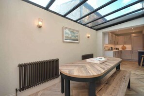 Dining - Granville Cottage - Stunning interiors (North Yorkshire)