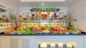 Buffet déjeuner gratuit tous les jours
