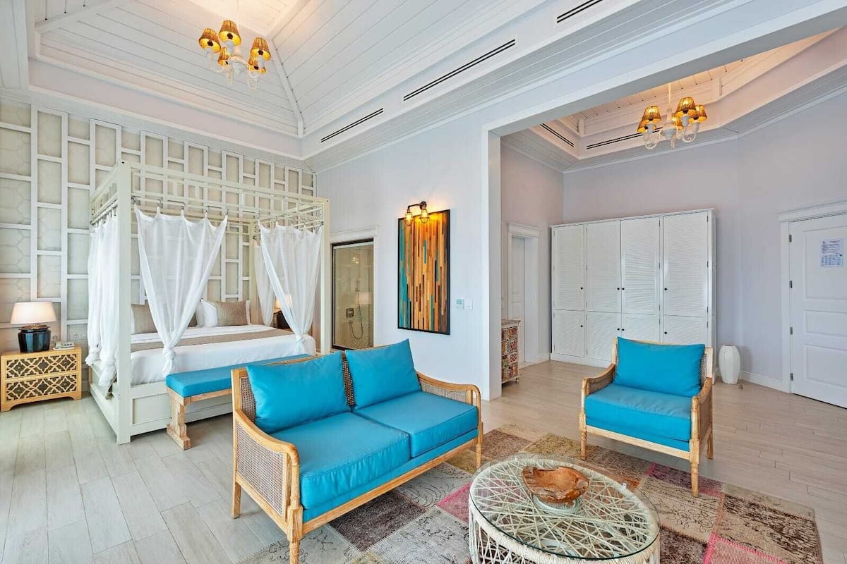 Signature Suite, Balcony, Sea View | In-room safe, laptop workspace, soundproofing, free WiFi