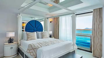 Deluxe Double Room, Balcony, Sea View | Minibar, in-room safe, laptop workspace, soundproofing