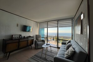 Apartment | Living area - Oceana Suites Valparaíso Yungay (Valparaíso)