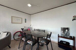 Apartment | Dining - Oceana Suites Valparaíso Yungay (Valparaíso)