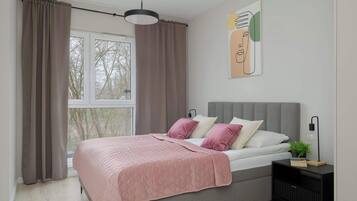 1 bedroom, iron/ironing board, travel crib, WiFi