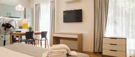 熨斗/熨衫板、免費 Wi-Fi、床單