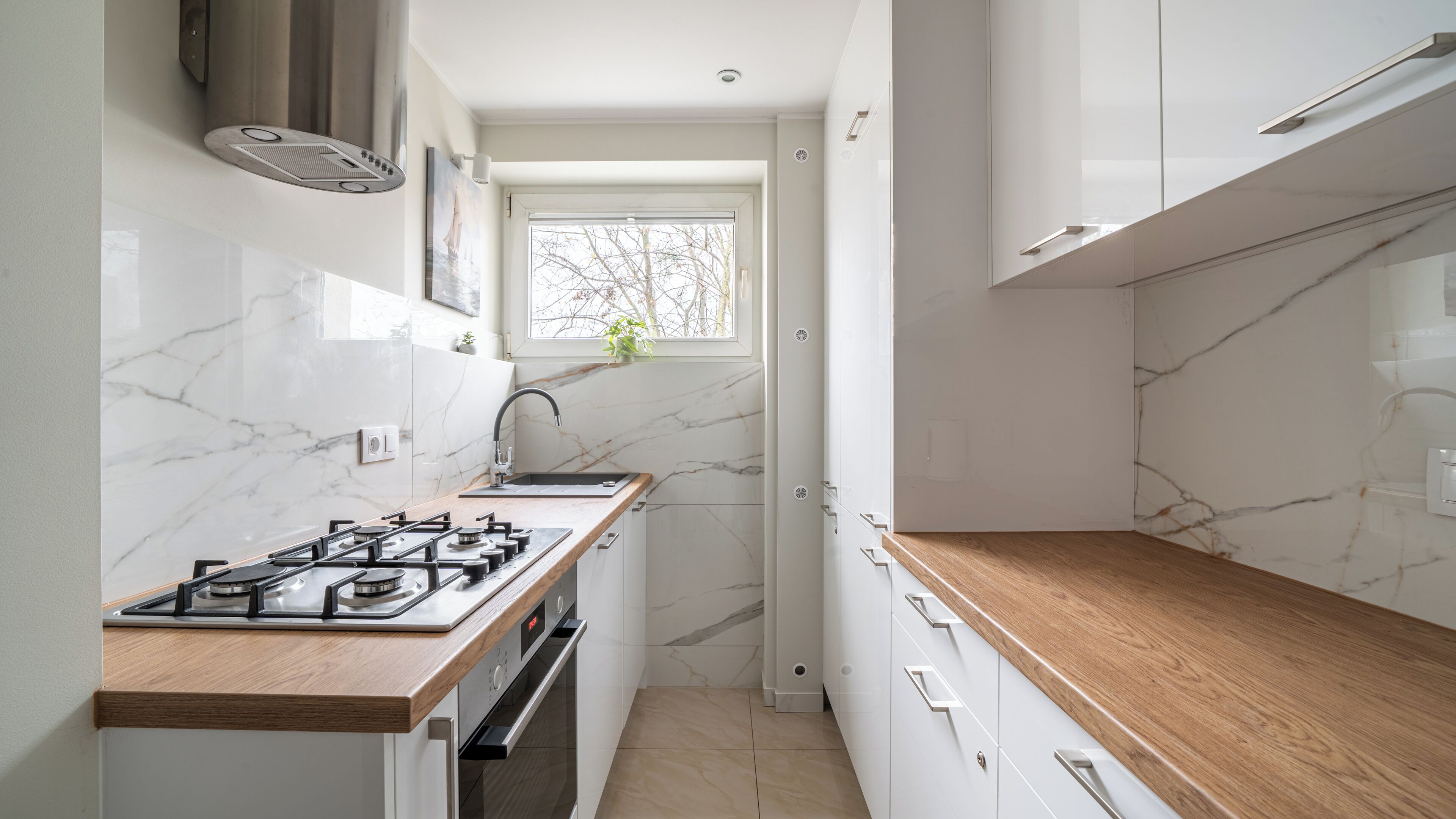 Lejlighed (3) | Privat køkken | Køleskab, kogeplade, elkedel, køkkentøj/tallerkener/redskaber