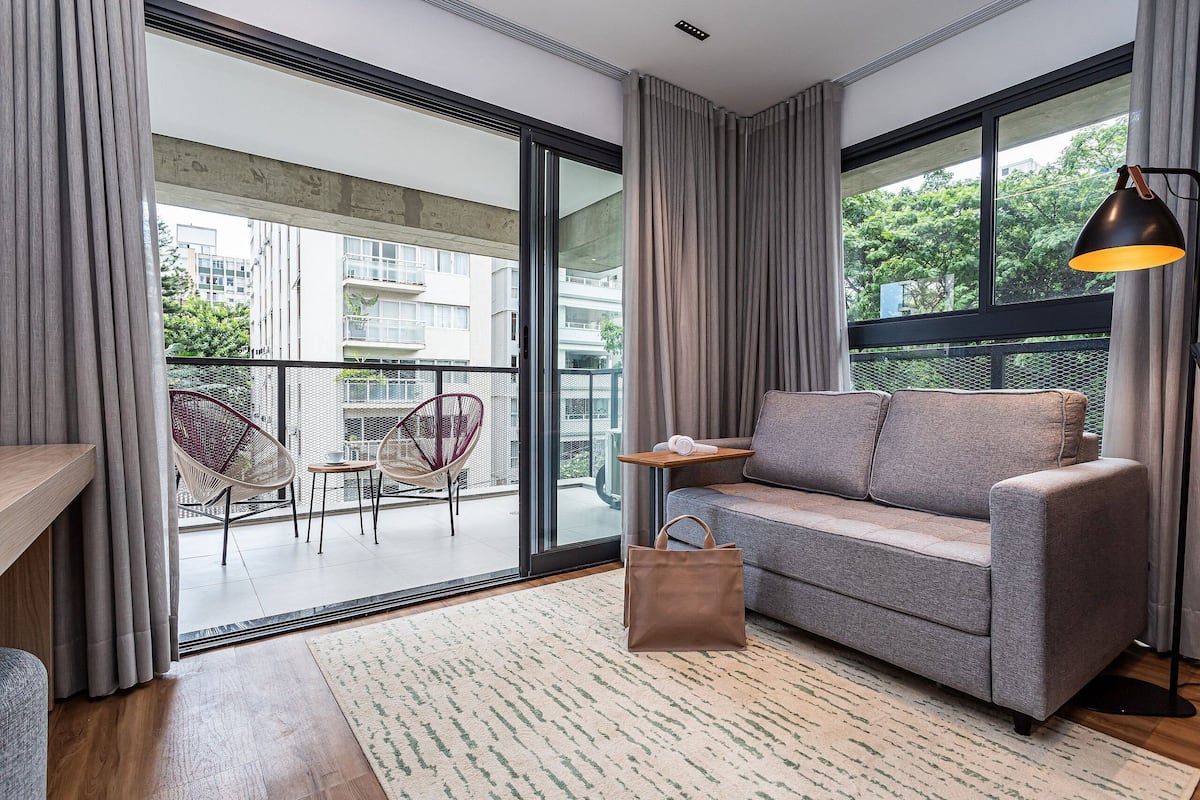 디지털 채널 시청이 가능한 40인치 스마트 TV