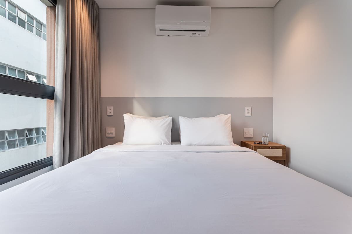 Studio cơ bản | Khu vực làm việc phù hợp cho laptop