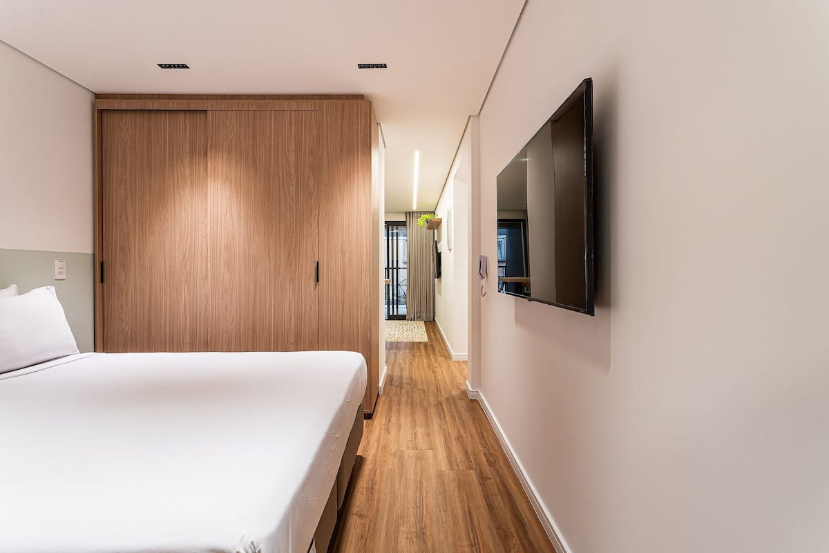 Studio Exclusive | Khu vực làm việc phù hợp cho laptop