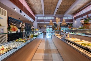 Breakfast area - Aegean Bay Hotel (Marmari)