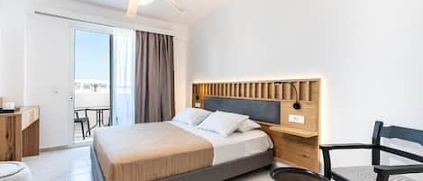 In-room safe, laptop workspace, free WiFi