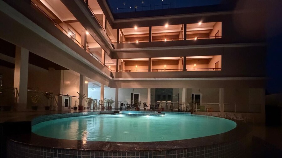 Beyond Inn Hotels & Resorts ECR