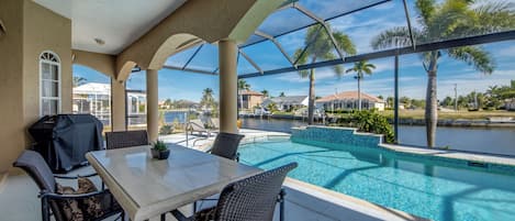 Piscine extérieure, piscine chauffée