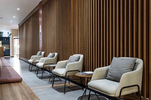 Lobby - Urbic Vila Mariana by Viva - Prédio com academia e coworking a passos da ESPM, Belas Artes e Metrô (São Paulo)