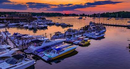 See the Pool, Skip the Crowd | 8 ppl | IC22