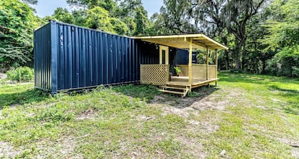 Elegant 2BR Container Home | Nature Retreat | Peaceful & Unique
