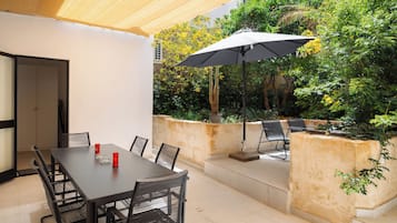 Căn hộ, 3 phòng ngủ, bếp | Hiên