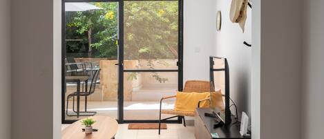 Apartment, 3 Bedrooms, Kitchen | Living area