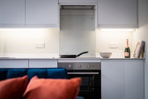 Private kitchen - Dalton Apartment 1 (Lancaster)