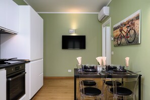 Private kitchen - Emerald Apartment Porta Venezia Downtown Milan (Milano)
