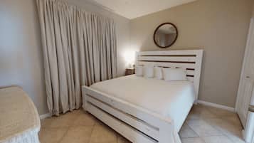 Condo Prestigio, 1 habitación, balcón, vista a la playa | Decoración personalizada y muebles diferentes