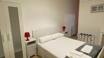 Chambre Double Ăconomique, patio