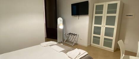 Habitación doble superior, patio | Wifi gratis