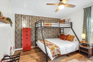 3 chambres, bureau, Wi-Fi, draps fournis