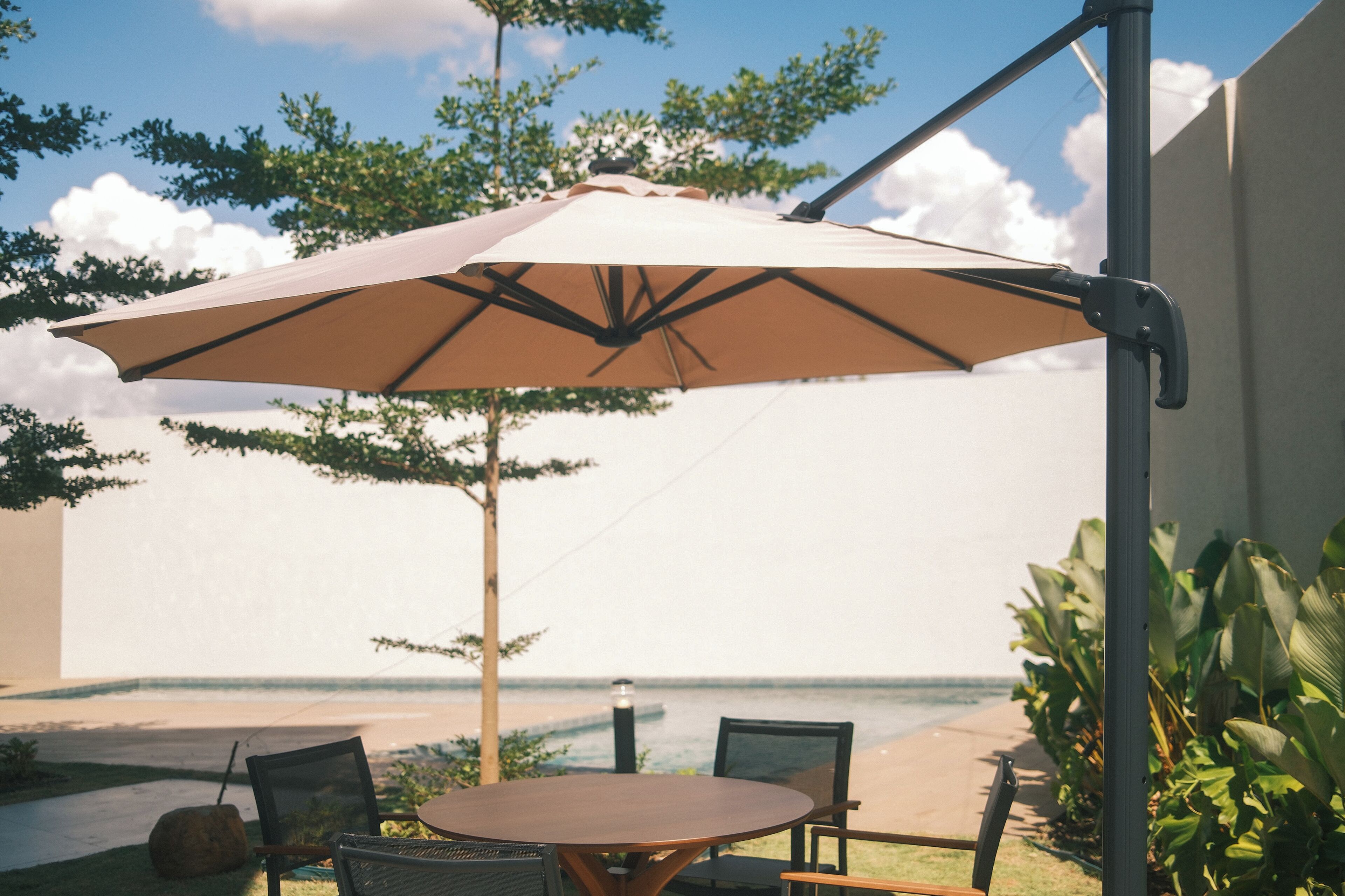 Hồ bơi ngoài trời 