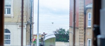 Stunning Lowestoft Seaside Apartment, Free Parking