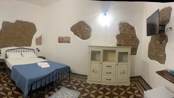 Superior Double Room, Garden View | Free WiFi