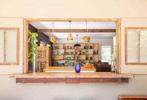 Interior - Honeybird Hideaway (Wooyung)
