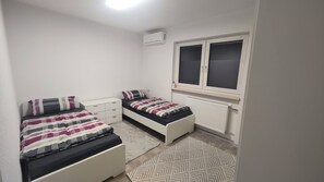 2 bedrooms, iron/ironing board, WiFi, bed sheets