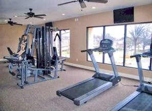 Fitness facility - Quiet & Secure Stay in Gated Community (Columbia)