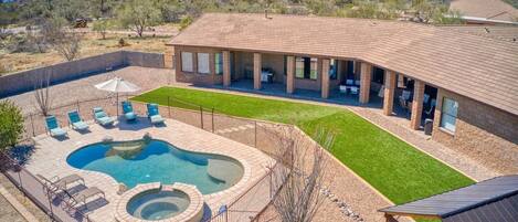 Piscine extérieure, piscine chauffée