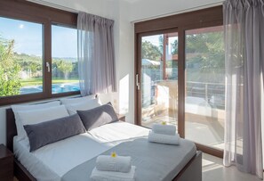 Iron/ironing board, free WiFi - Luxurious Villa David (Malevizi)