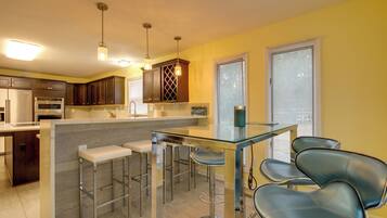 Rumah (4 Bedrooms) | Interior