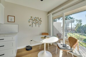 Apartment (2 Bedrooms) | Interior - 9 Mi to Downtown Tempe: Condo w/ Pool Access (Tempe)