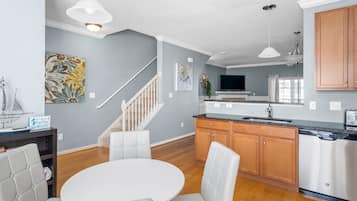 Townhome, Berbilang Katil, Patio, Garden View (Rehoboth Crossing 1) | Bahagian dalam