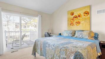 Casa adosada, varias camas, patio, vistas al jardín (Rehoboth Crossing 1) | 3 dormitorios, decoración individual, mobiliario individual