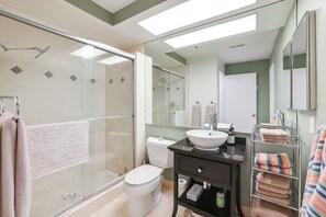 Interior - Stay on the Greens! Resort-style Palm Desert Condo (Palm Desert)