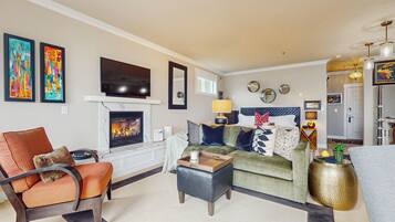 Apartment (0 Bedroom) | Interior